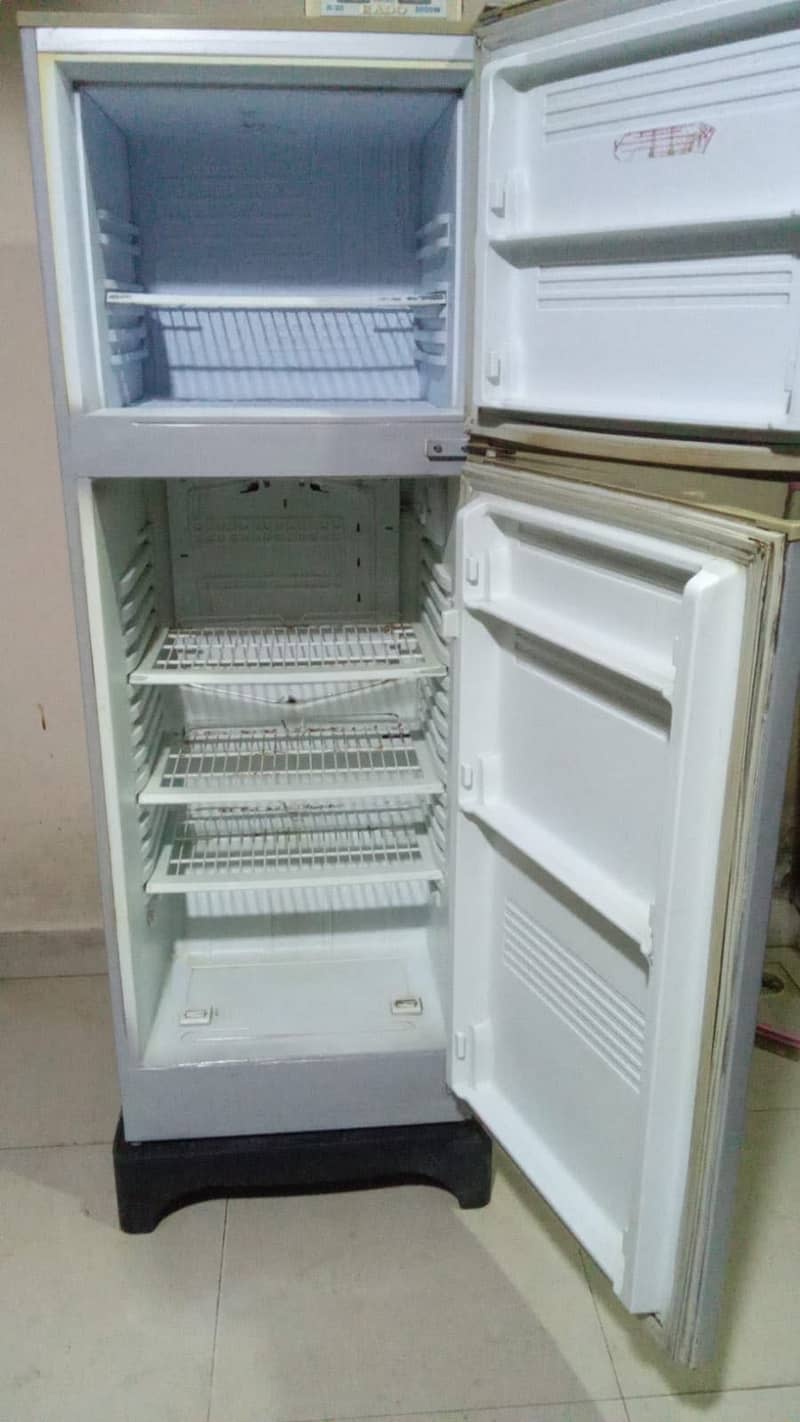 refrigerator 5