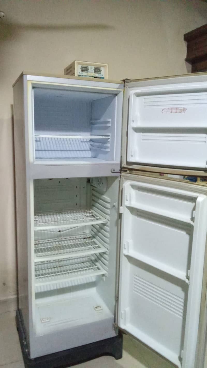 refrigerator 7