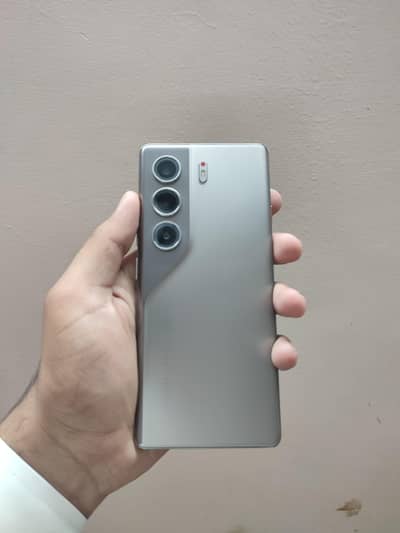 Tecno CAMON 40 Pro 8/256