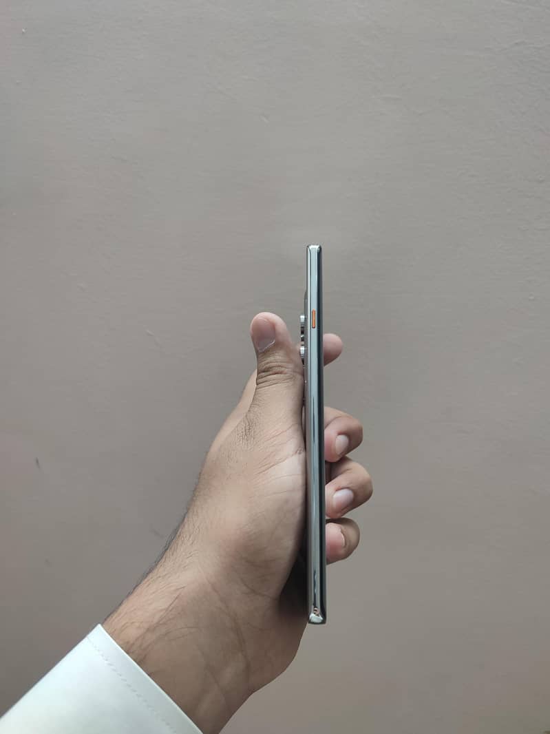 Tecno CAMON 40 Pro 8/256 3