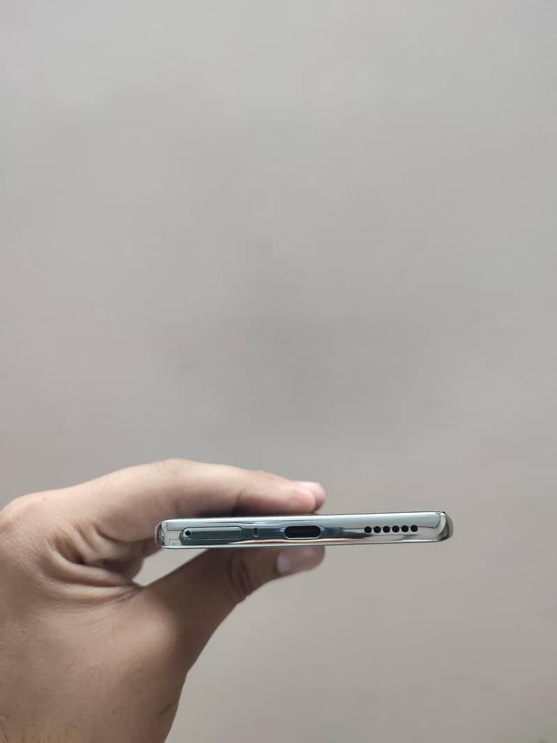 Tecno CAMON 40 Pro 8/256 6