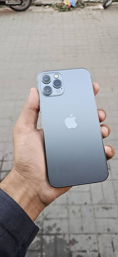 Apple iPhone 12 Pro