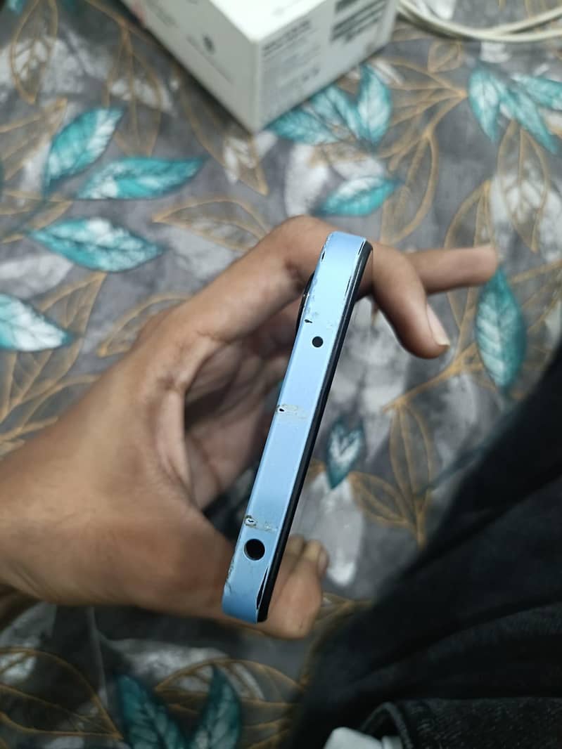 Xiaomi Redmi 12 7