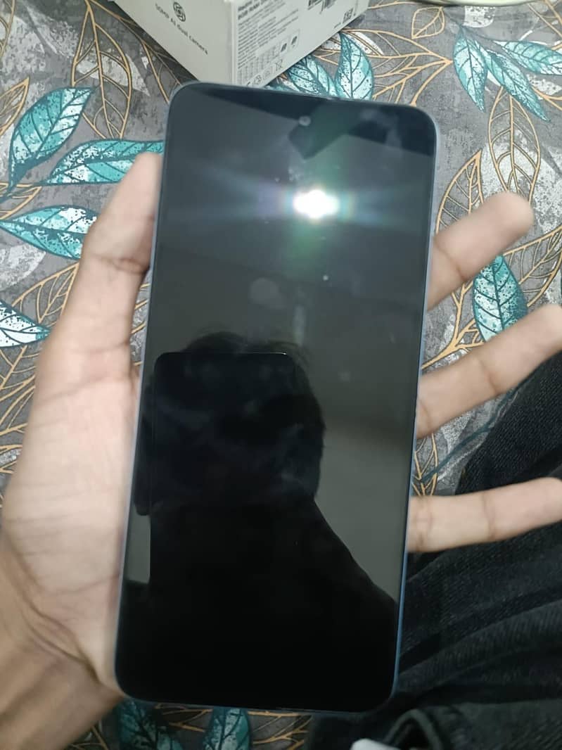 Xiaomi Redmi 12 10