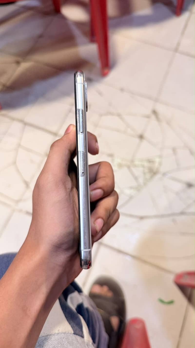 Apple iPhone X 1