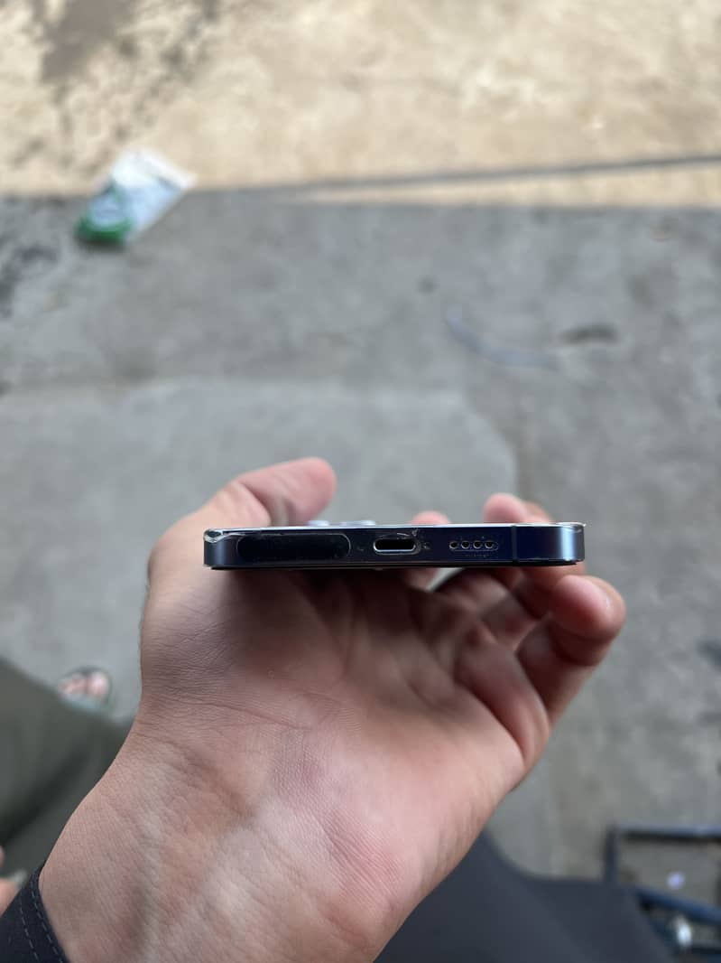 Apple iPhone 13 Pro Max 3
