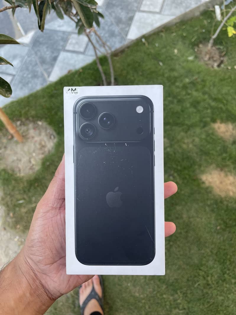Apple iPhone 18 Pro Max 1