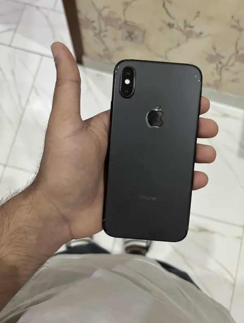 Apple iPhone X 4