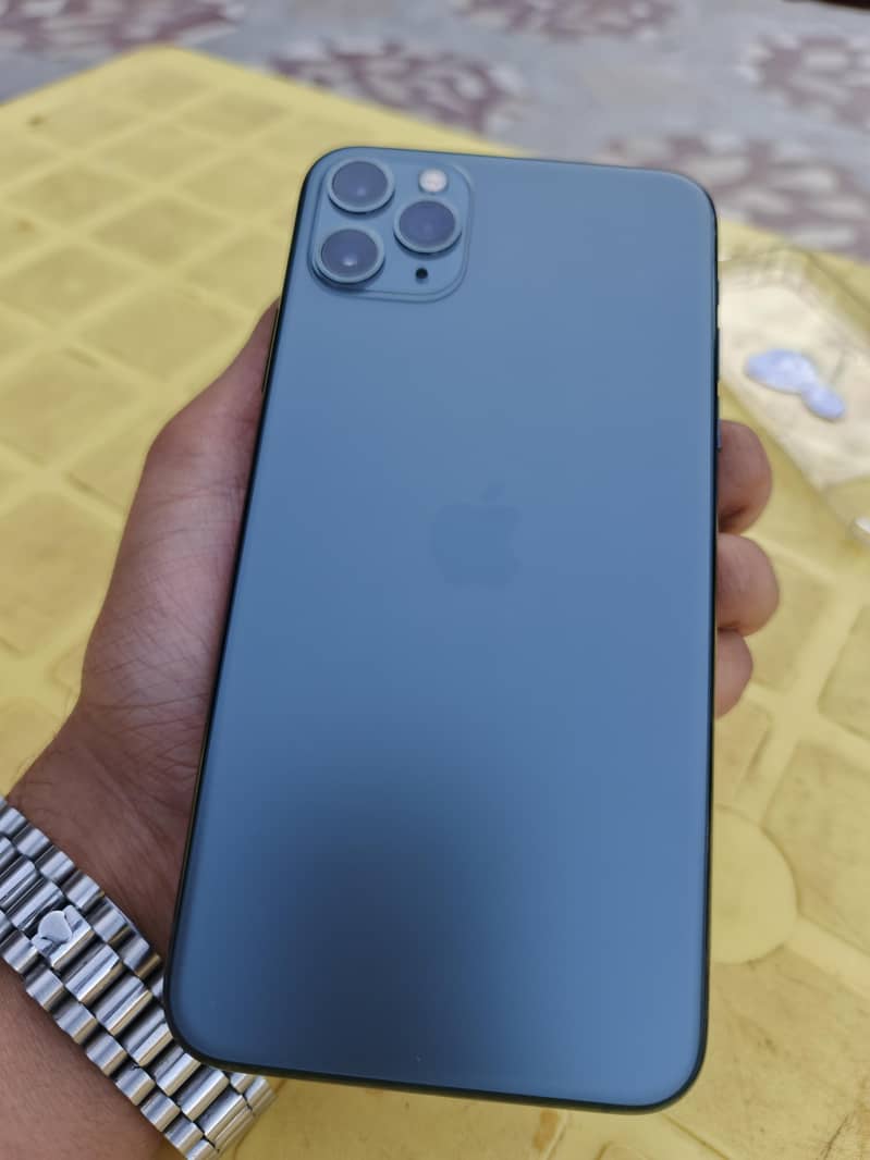 Apple iPhone 11 Pro Max 2