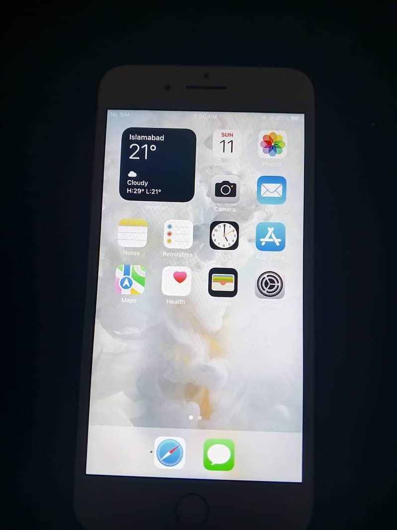 Apple iPhone 7 Plus 0
