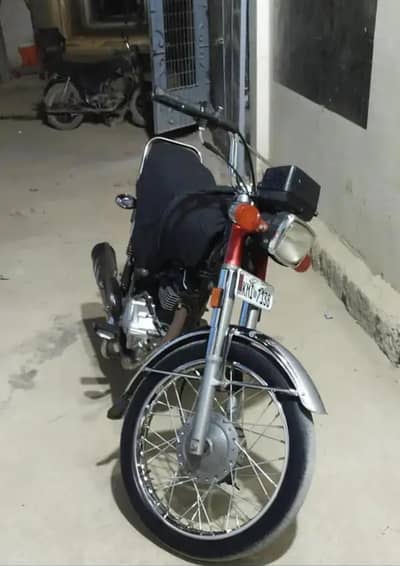 Unique ud 125 in good condition 03178038340
