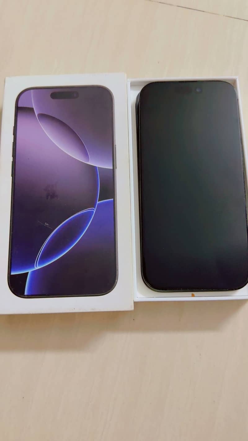 Apple iPhone 16 Pro 1