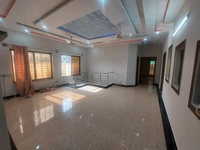 Soan Garden Kanal Ka Ground Portion 3bedroom Rent 75000