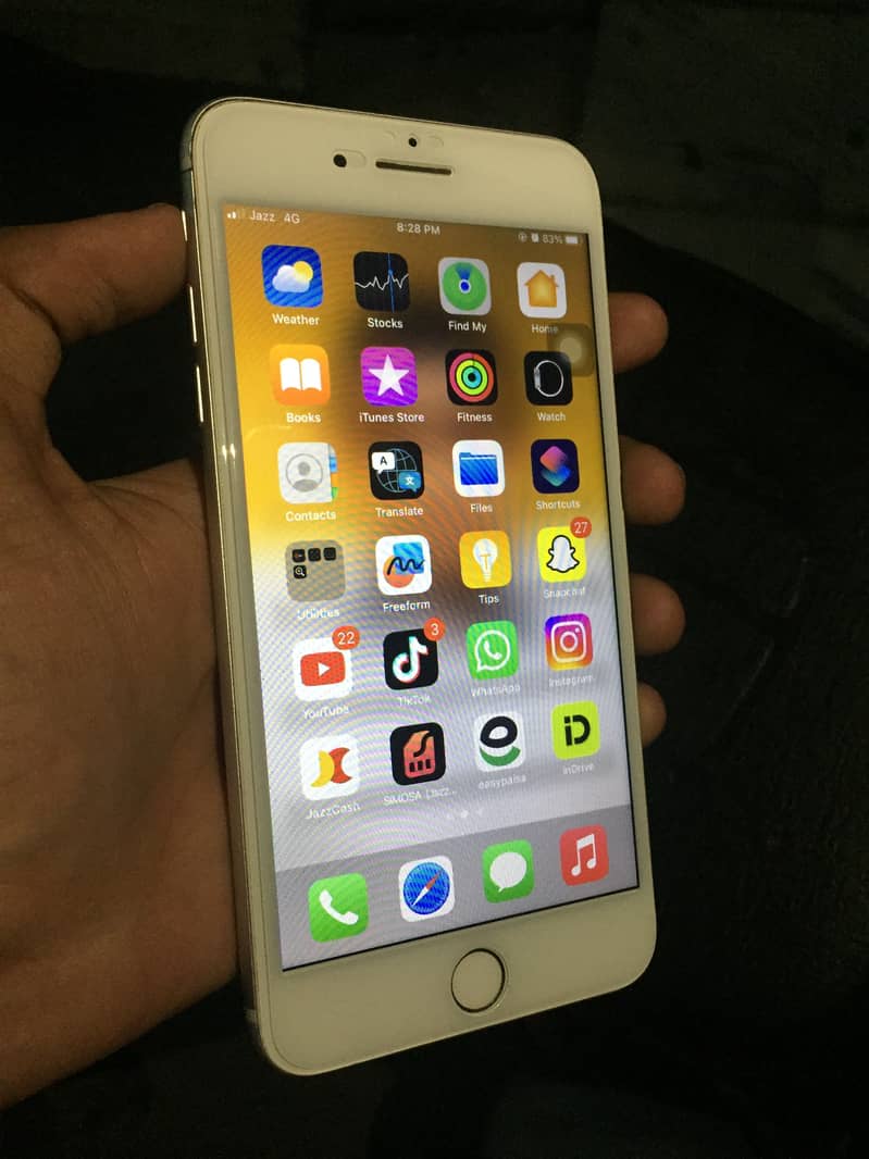 Apple iPhone 8 Plus 2