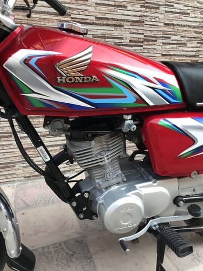 Honda cg 125 2023 model red colour