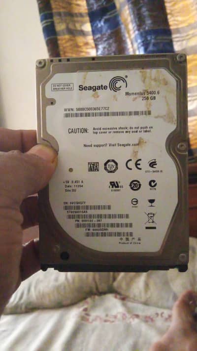 Leptop HDD 250 GB used whats app 0321-3008755