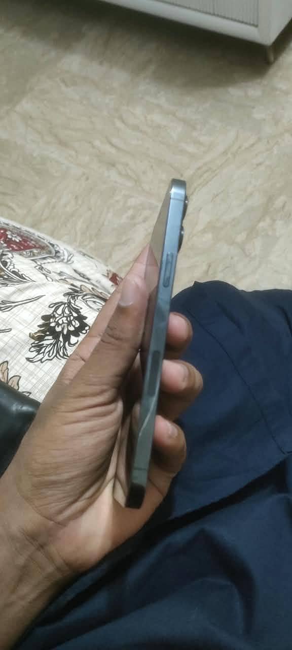 Apple iPhone 12 Pro Max 2