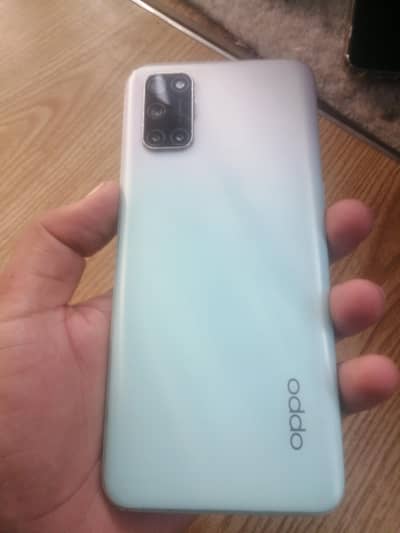 OPPO A52