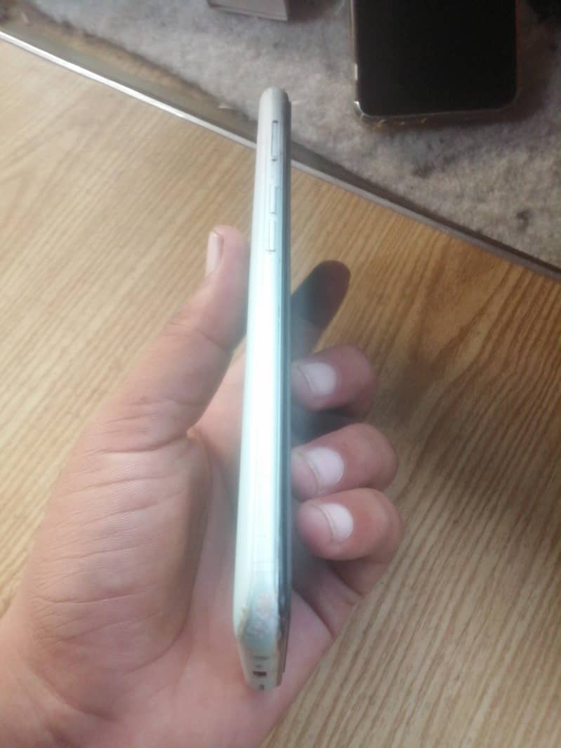 OPPO A52 1