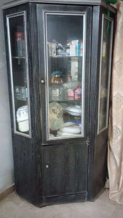 Glass Corner
