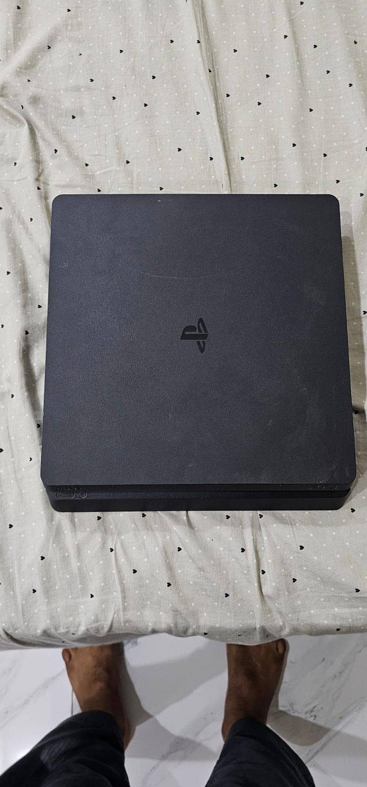 Playstation ps4 slim 1