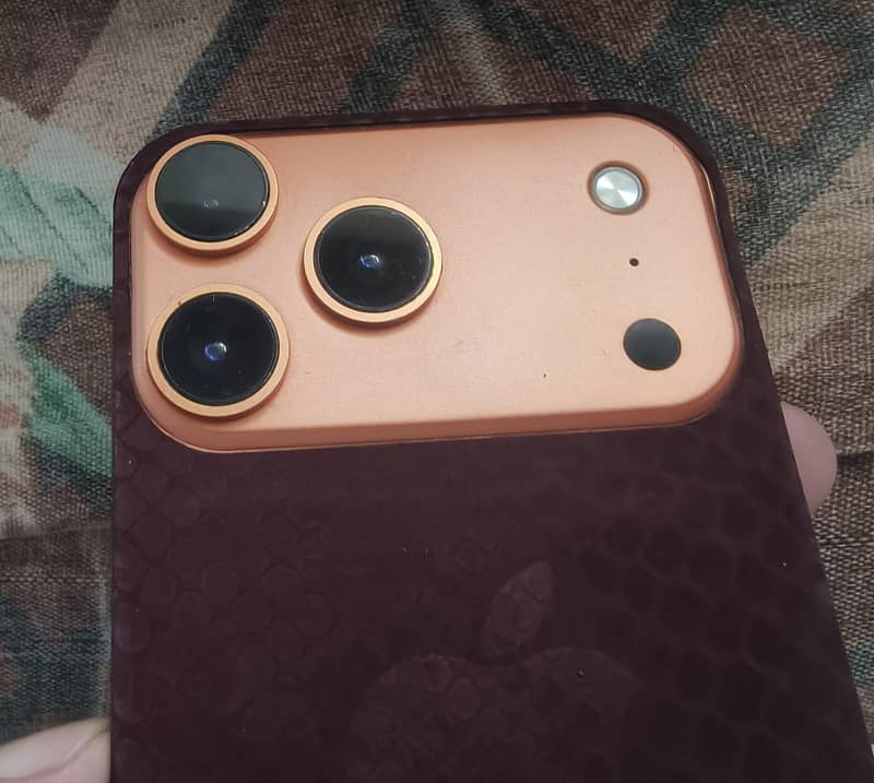 Apple iPhone XR 0