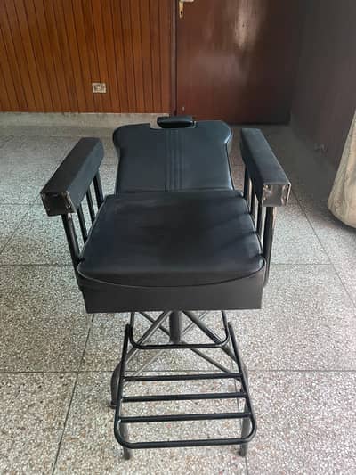 Chair for Beauty Parlour