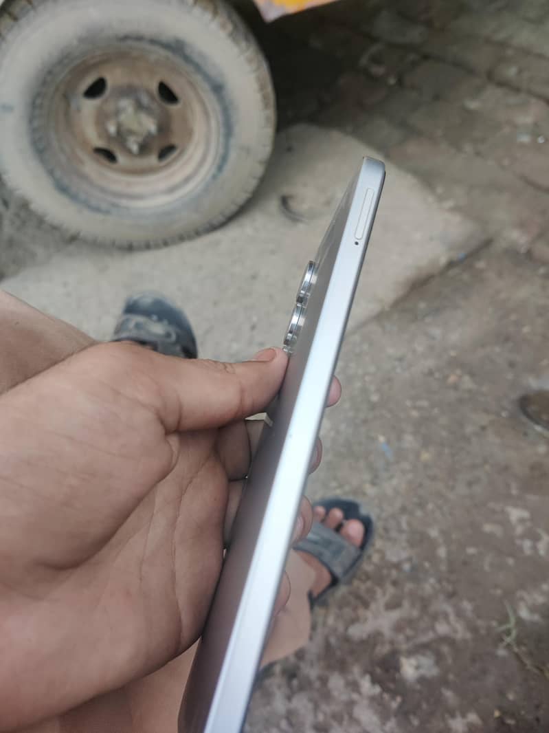 Tecno spark 40 pro 3