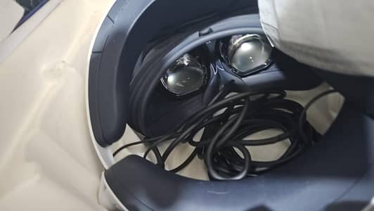 Sony PSVR2 Complete Box - Mint Condition (10/10)