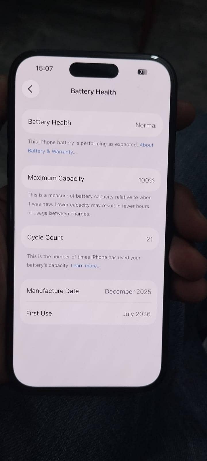 Apple iPhone 16 0