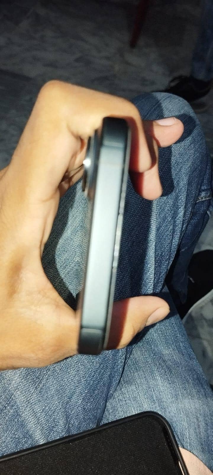 Apple iPhone 16 3