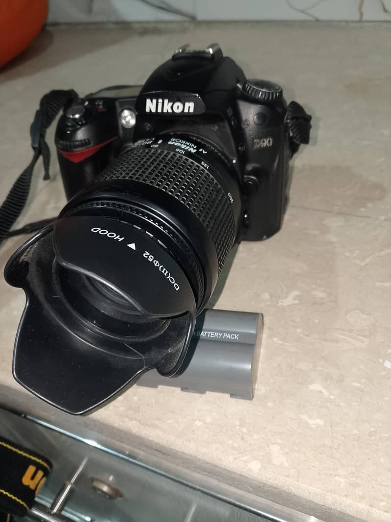 Nikon d90 DSLR camera 3