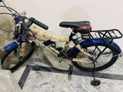 Bilkul new mountain bike ha 7 to 10 years k bachy k liye