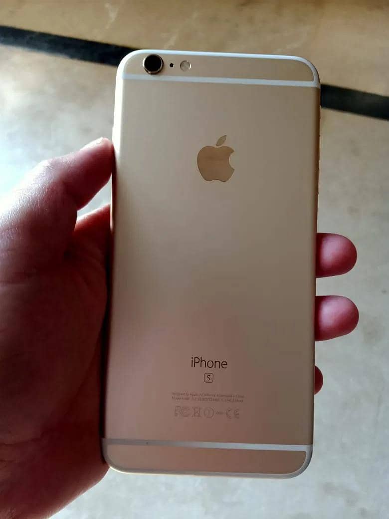 Apple iPhone 6S Plus 0