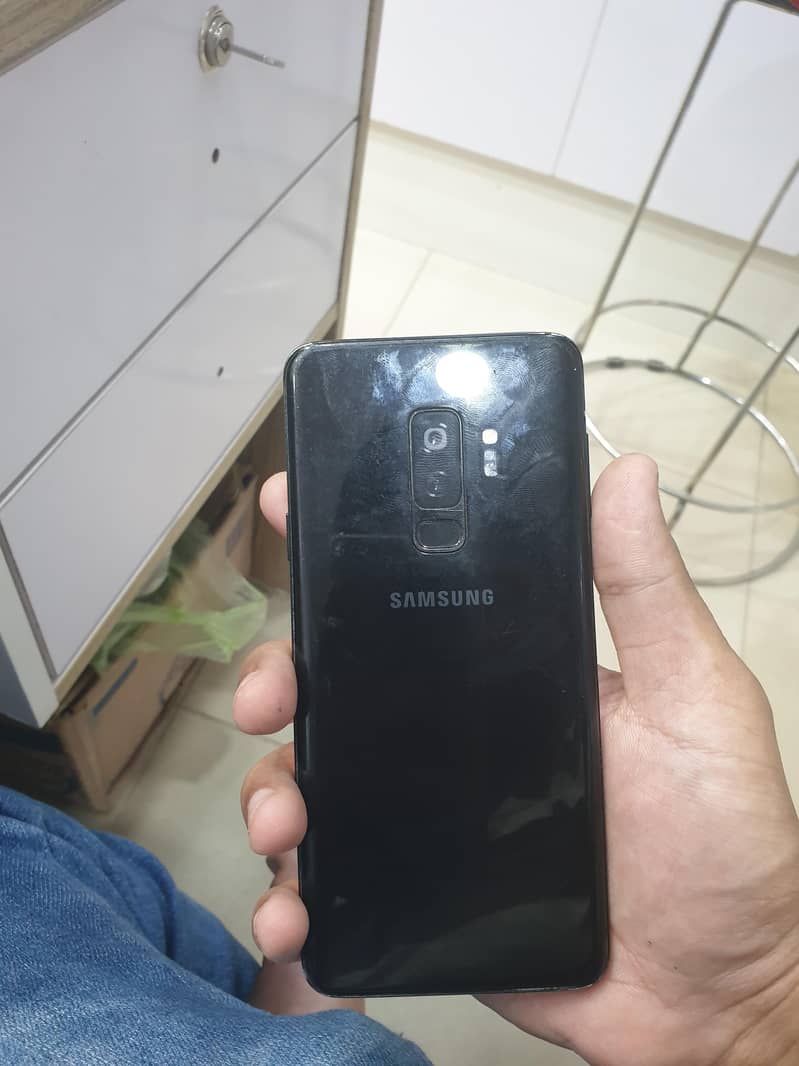 Samsung Mobile S9 Plus 1