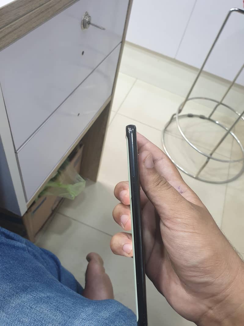 Samsung Mobile S9 Plus 3