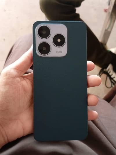 Realme C63
