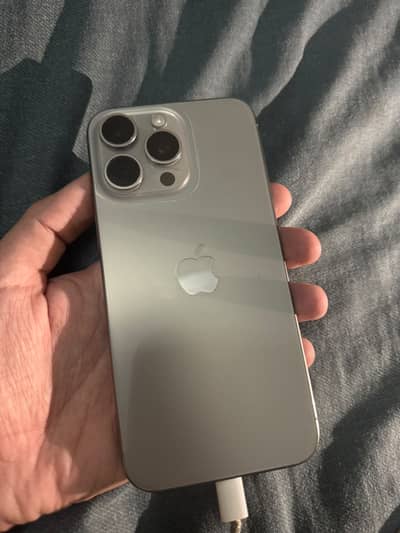 Apple iPhone 15 Pro Max FU