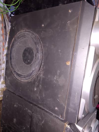 Samsung genuine speaker with subwoofer