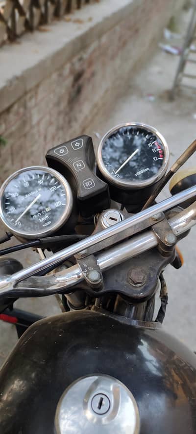 Suzuki GS 150