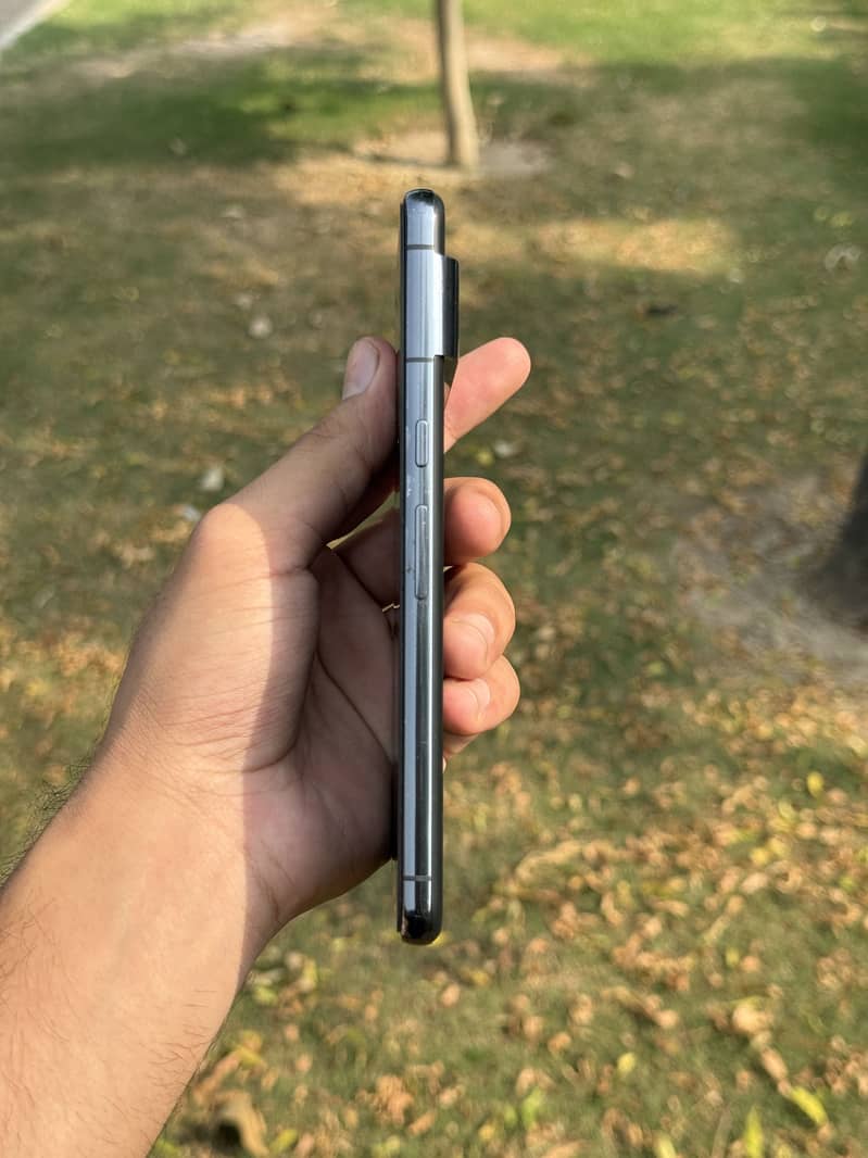 Google Pixel 8 Pro 4