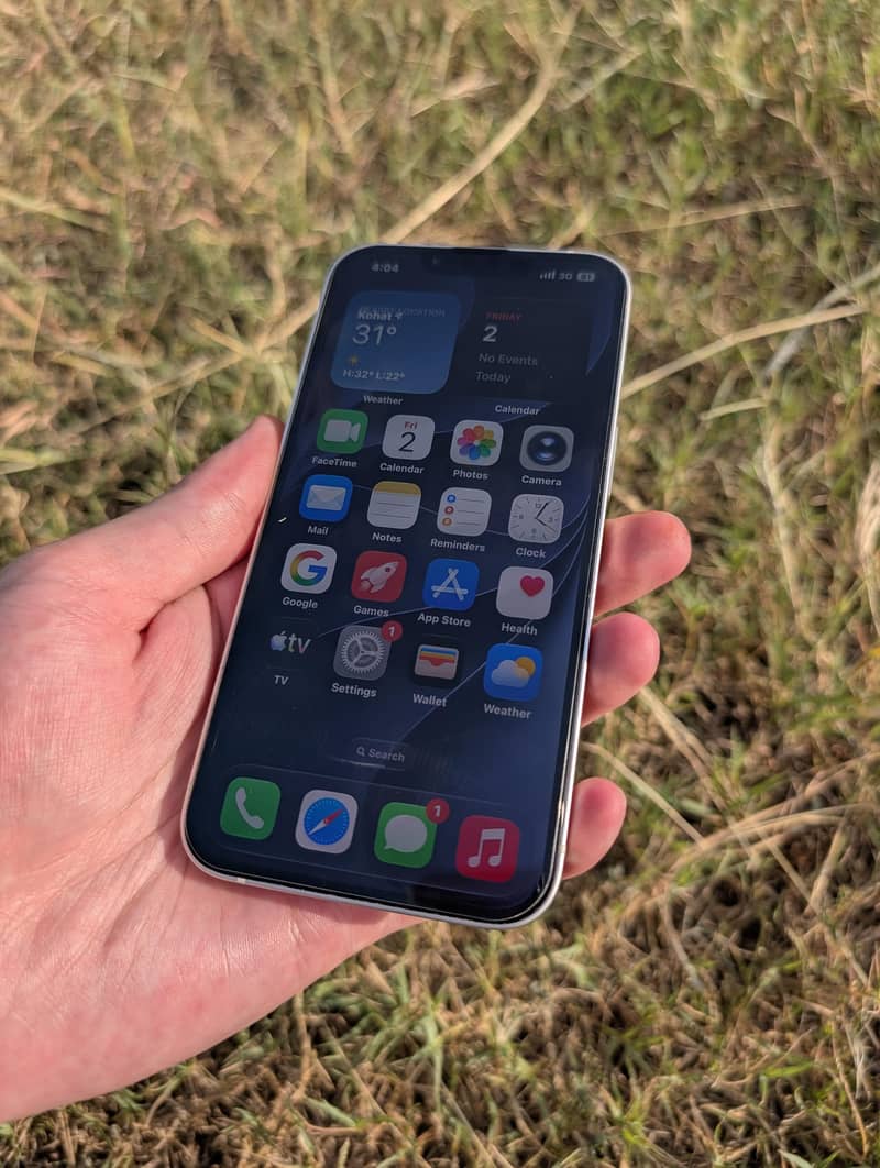 Apple iPhone 13 2