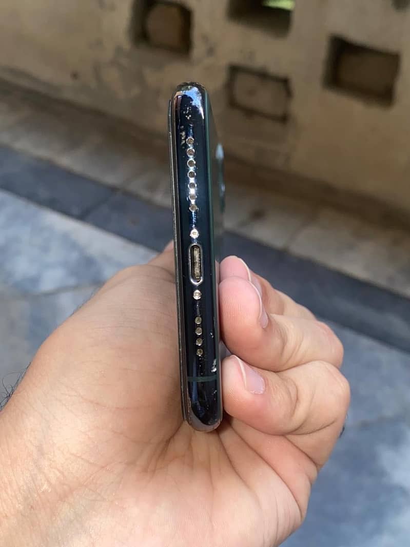 IPhone 11 Pro Max 7