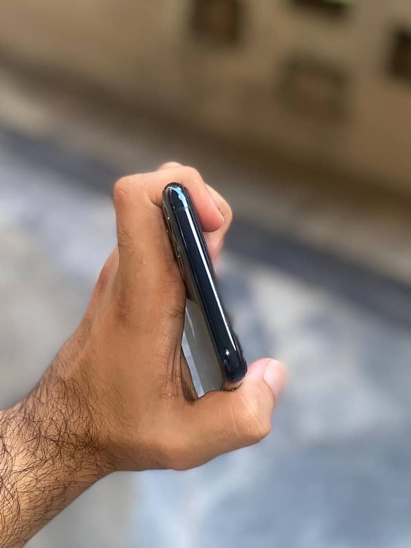 IPhone 11 Pro Max 8