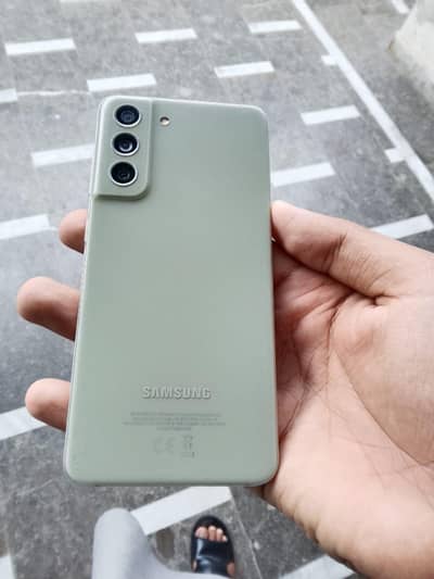 Samsung Mobile S21 FE