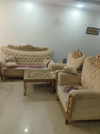 Beautiful Sofa Set