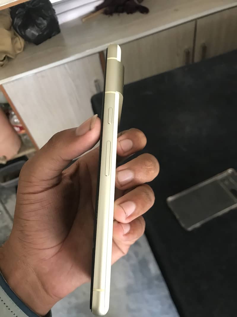 Google Pixel 7 3