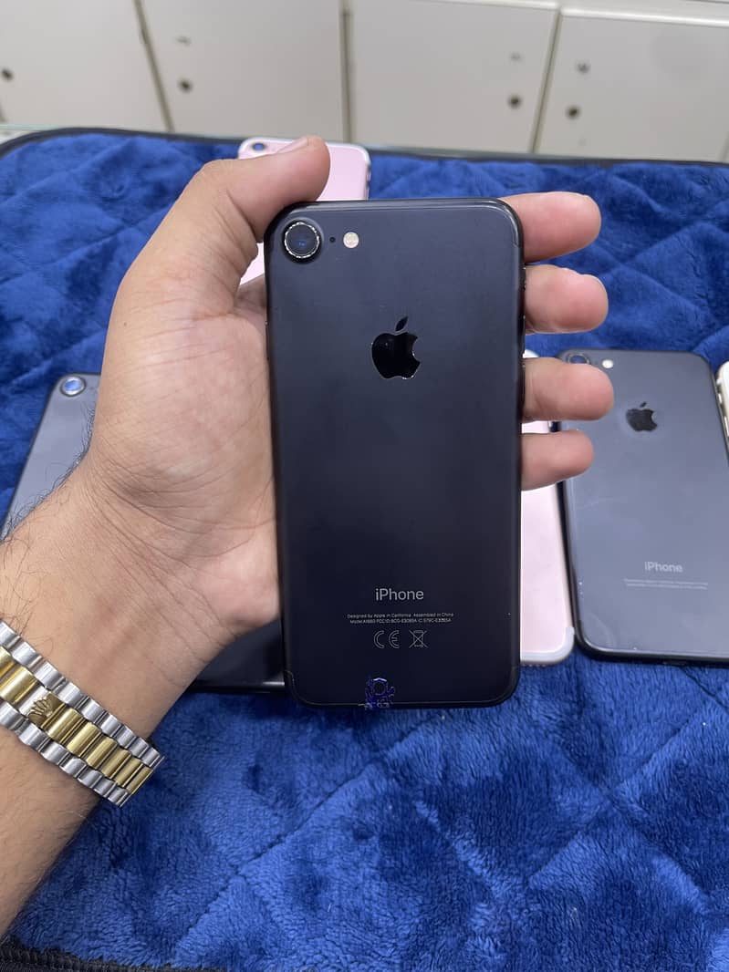 Apple iPhone 7 SIM working 1