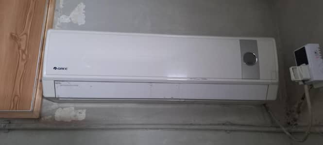 Gree 1.5 Ton Air Conditioner – Excellent Condition! Non Invertor