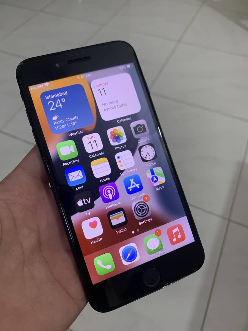 Apple iPhone 7 Plus 0